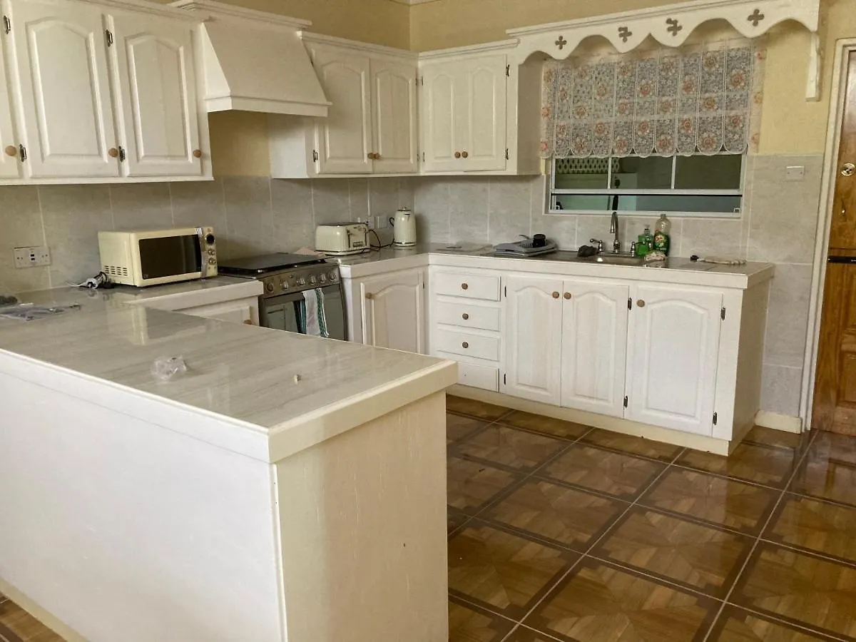 Stunning 2-Bed Apartment In Grand Roy Grenada Mount Nesbit