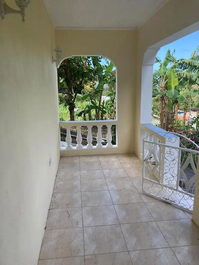 Stunning 2-Bed Apartment In Grand Roy Grenada Mount Nesbit